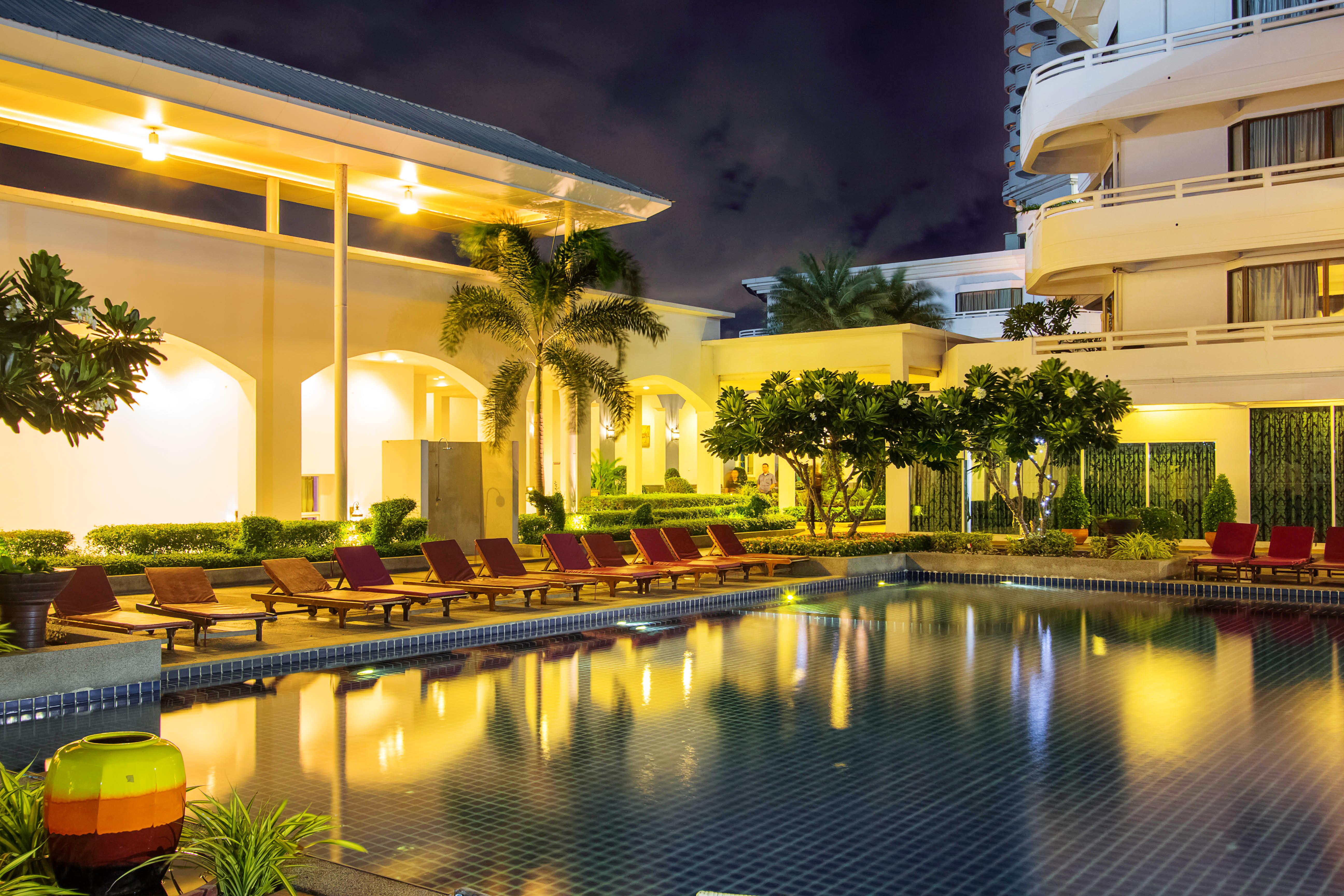 ホテル ディー ワーリー ジョムティエン ビーチ パタヤ ジョムティエンビーチ エクステリア 写真 The Royal Paradise Hotel and Spa