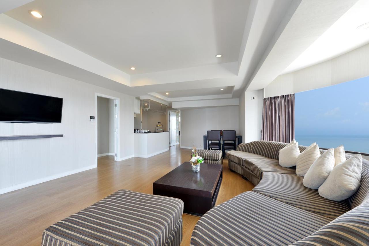 ホテル ディー ワーリー ジョムティエン ビーチ パタヤ ジョムティエンビーチ エクステリア 写真 A living room in a penthouse apartment