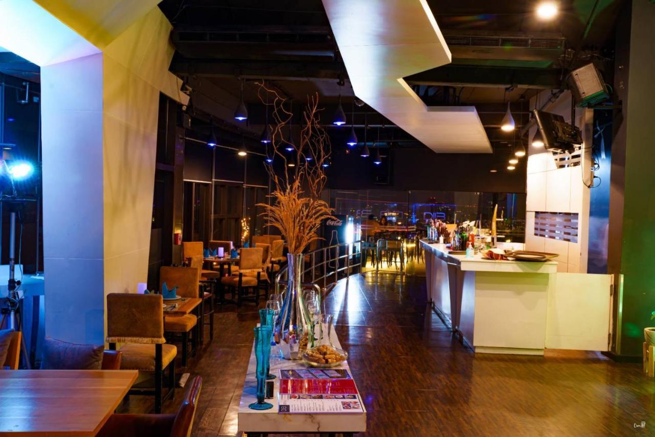 ホテル ディー ワーリー ジョムティエン ビーチ パタヤ ジョムティエンビーチ エクステリア 写真 The interior of the restaurant