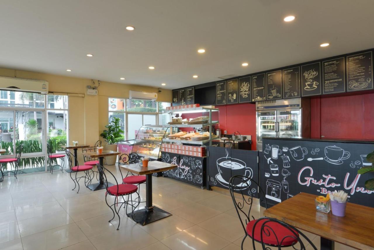 ホテル ディー ワーリー ジョムティエン ビーチ パタヤ ジョムティエンビーチ エクステリア 写真 A café in Bangkok, Thailand