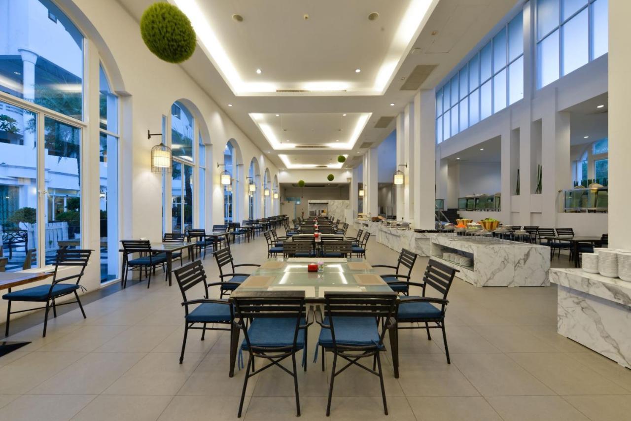 ホテル ディー ワーリー ジョムティエン ビーチ パタヤ ジョムティエンビーチ エクステリア 写真 The interior of the hotel
